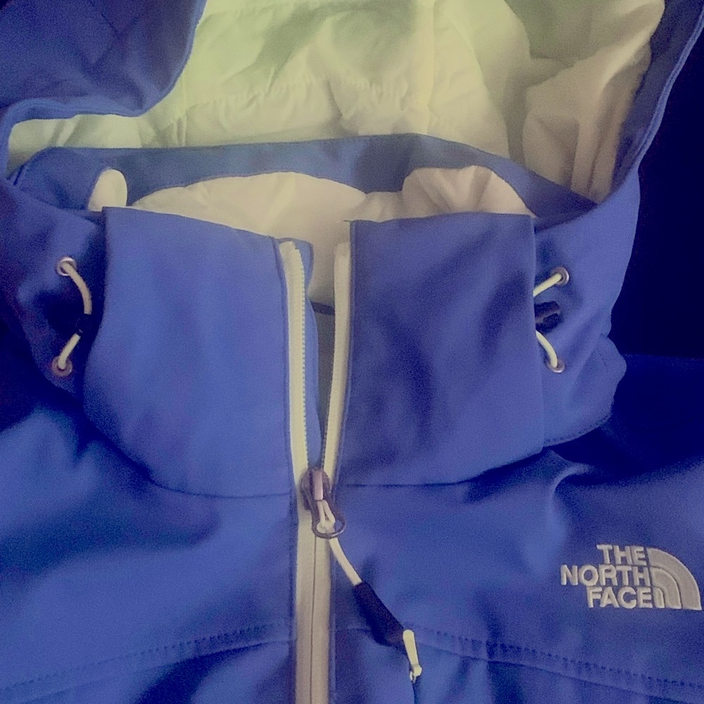 The North Face Women's Apex Elevation Jacket LIKE NEW Sz M - Picture 2 of 16